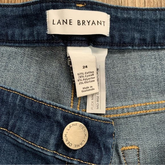 Lane Bryant Mid Rise Girlfriend Crop Jeans Size 24 - Picture 4 of 7